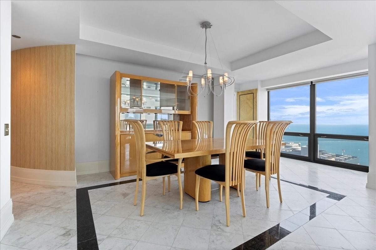 100 E Huron St #4703 - Photo 6 of 34