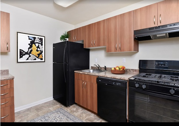 North Hills Apartments - Photo 6 of 7