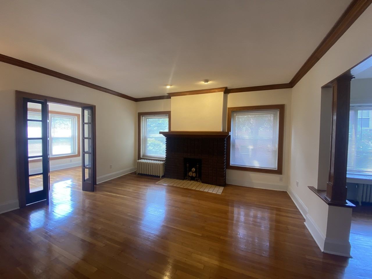 2549 Kenilworth Road - Photo 6 of 36