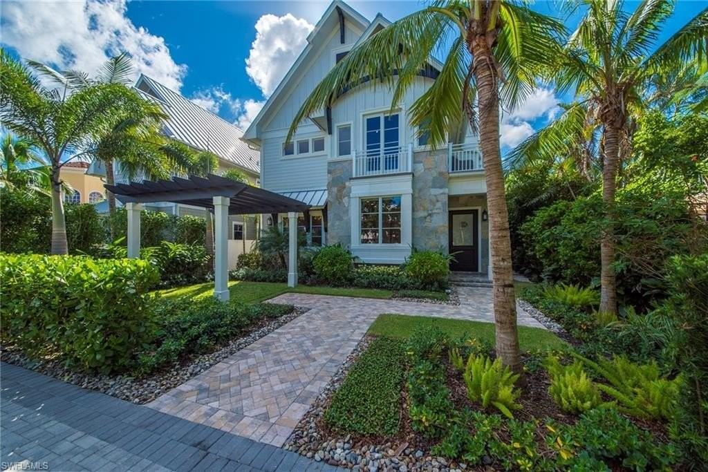 434 3rd Ave S - Photo 3 of 24