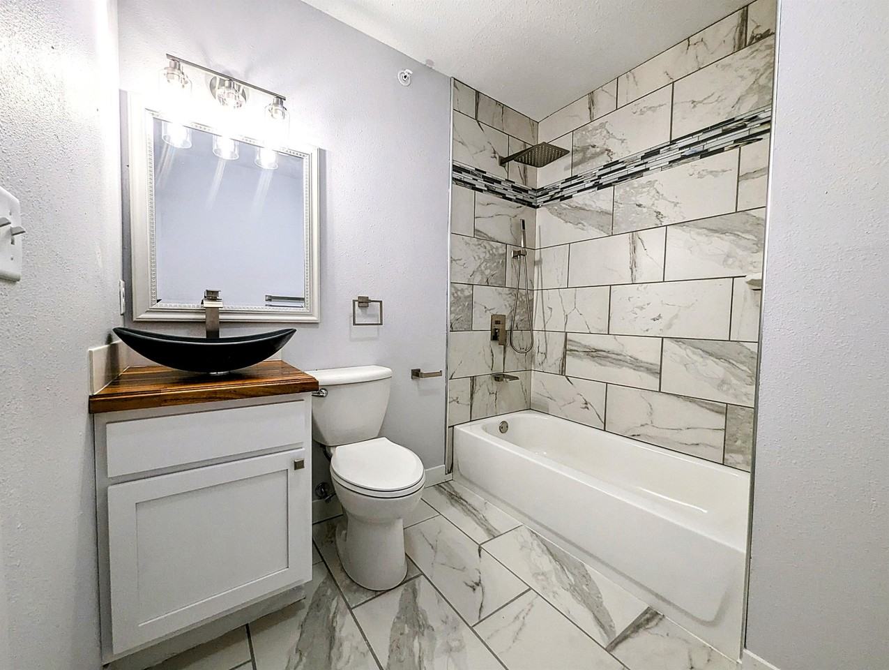 Mid North Flats at Jefferson - Photo 3 of 21