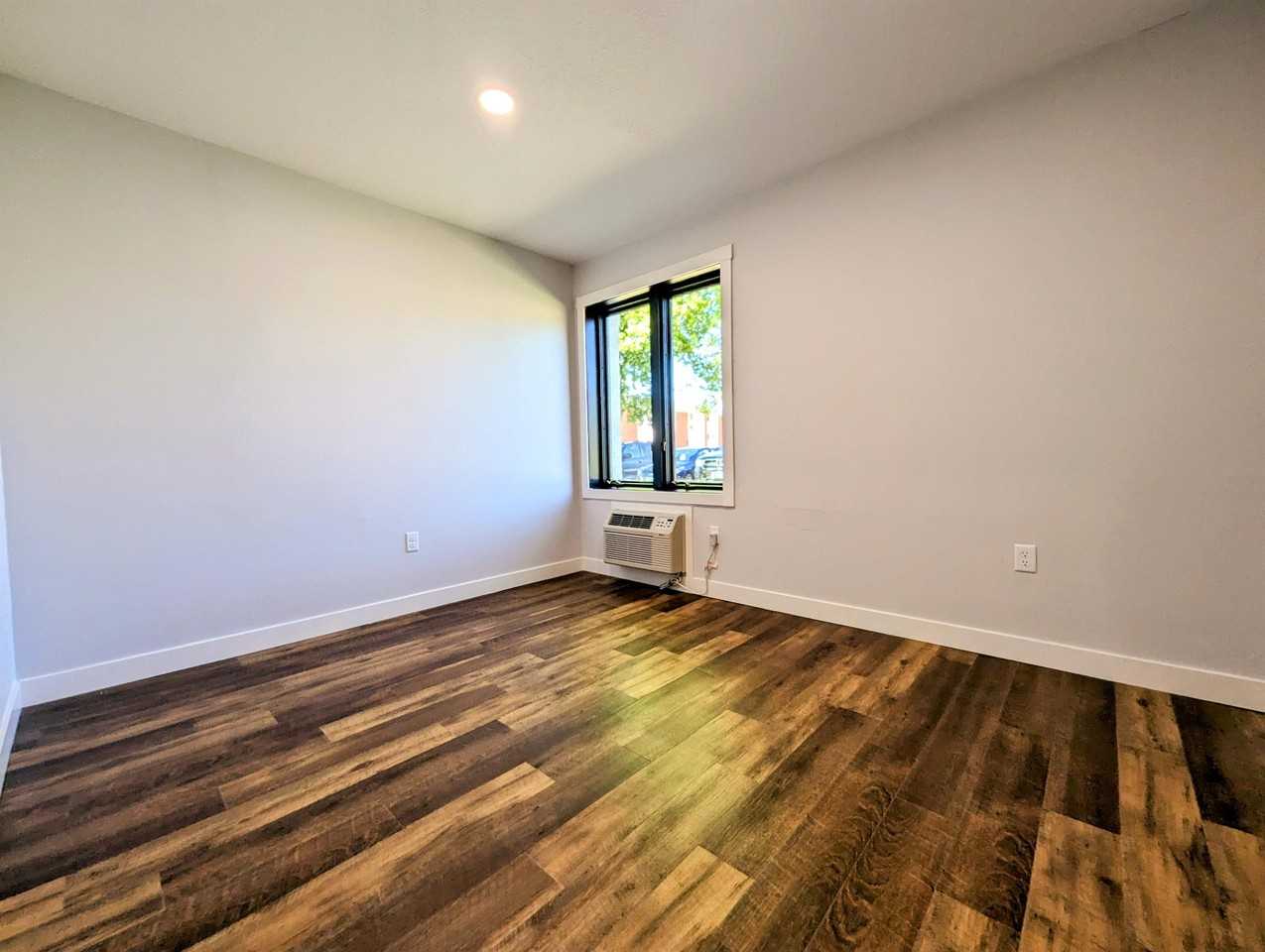 Mid North Flats at Jefferson - Photo 4 of 21