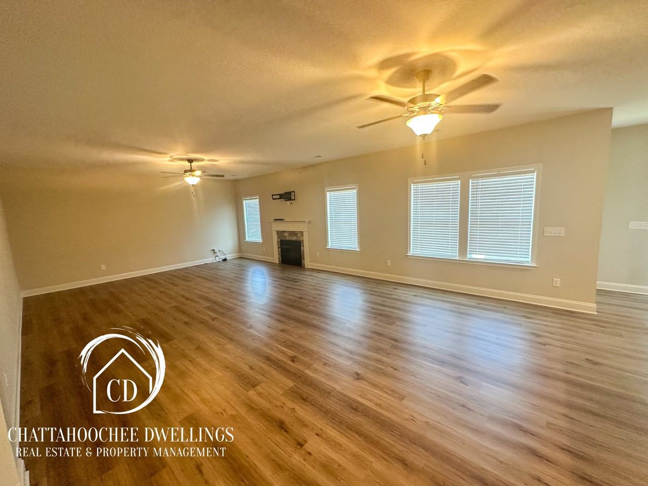 166 Red Oak Place - Photo 3 of 12