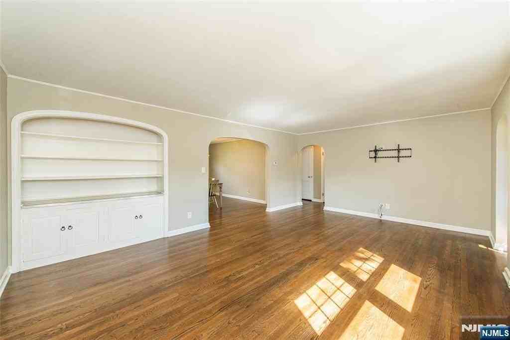 3 Hillcrest Ave - Photo 4 of 21