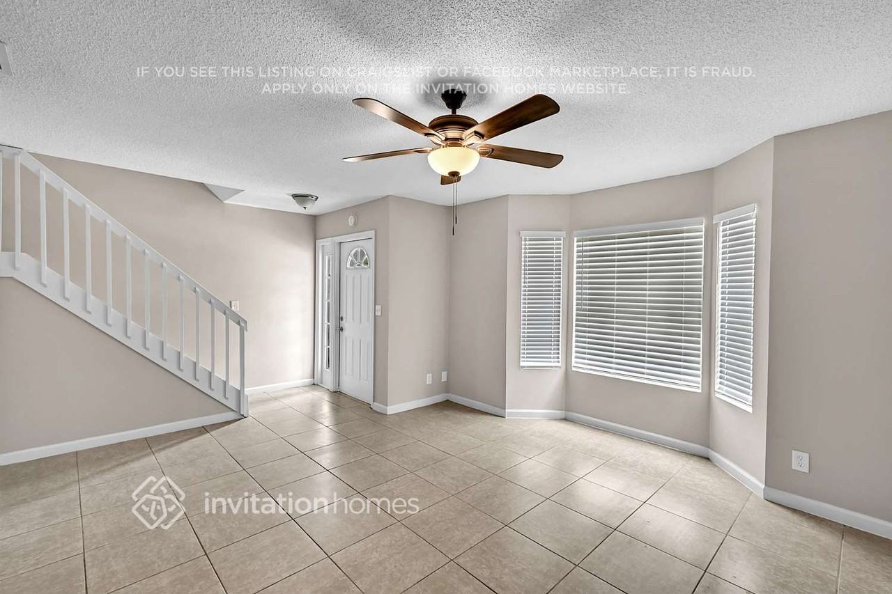 5818 Cassandra Ct - Photo 5 of 24