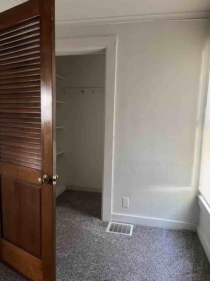 104 Catlin Avenue - Photo 2 of 19