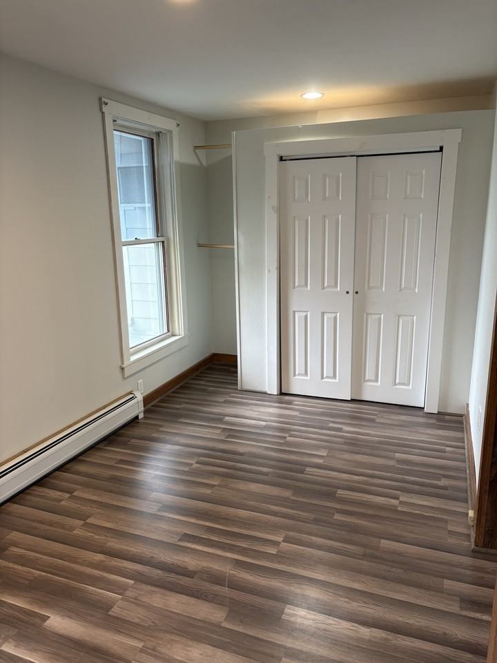 879-881 Main st - Photo 3 of 19