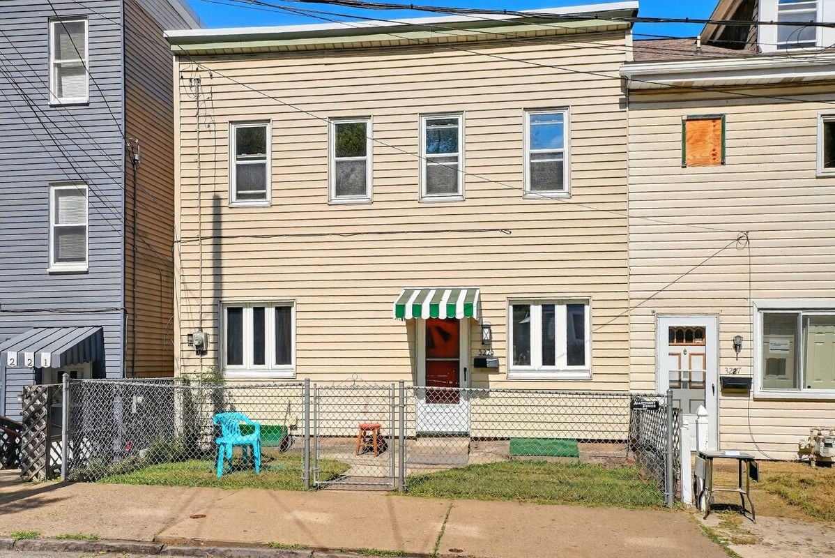 3225 Mary St - Photo 2 of 39