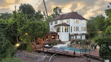 featured image of 1 Magnolia Bend Dr