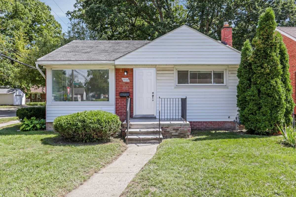 12734 Riverview St - Photo 2 of 27