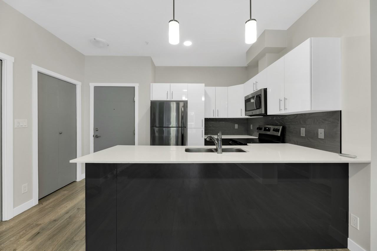 Hedstrom House - Photo 2 of 10