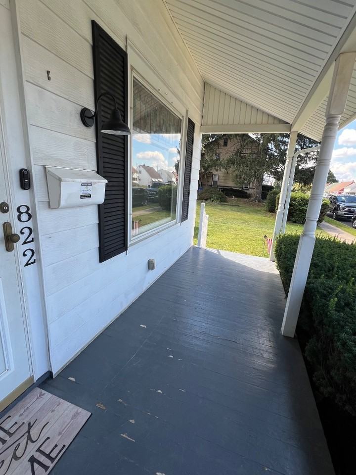 822 Tuckerton Ave - Photo 5 of 15