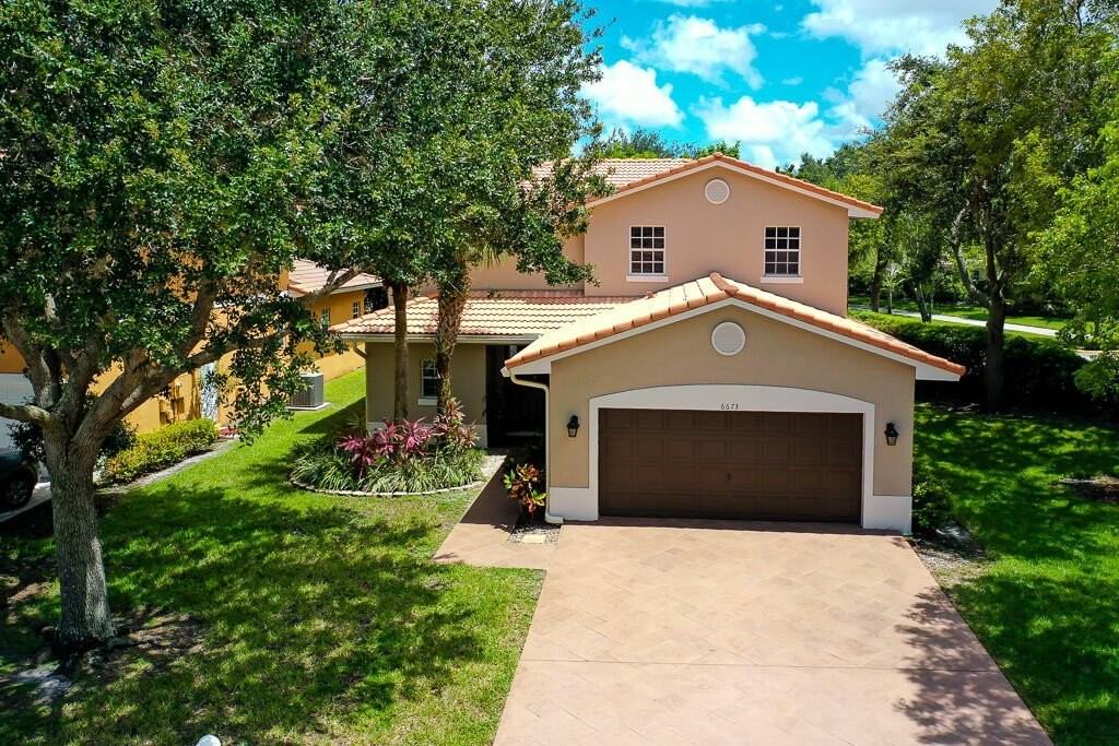 6673 Eagle Ridge Dr - Photo 2 of 35