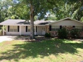 630 Oak St - Photo 1 of 1