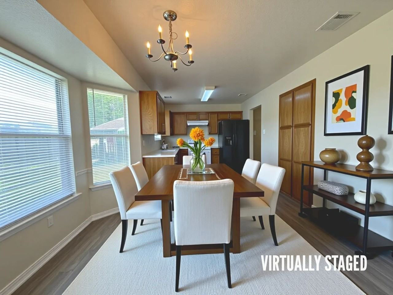 601 Lisa Ln - Photo 7 of 17