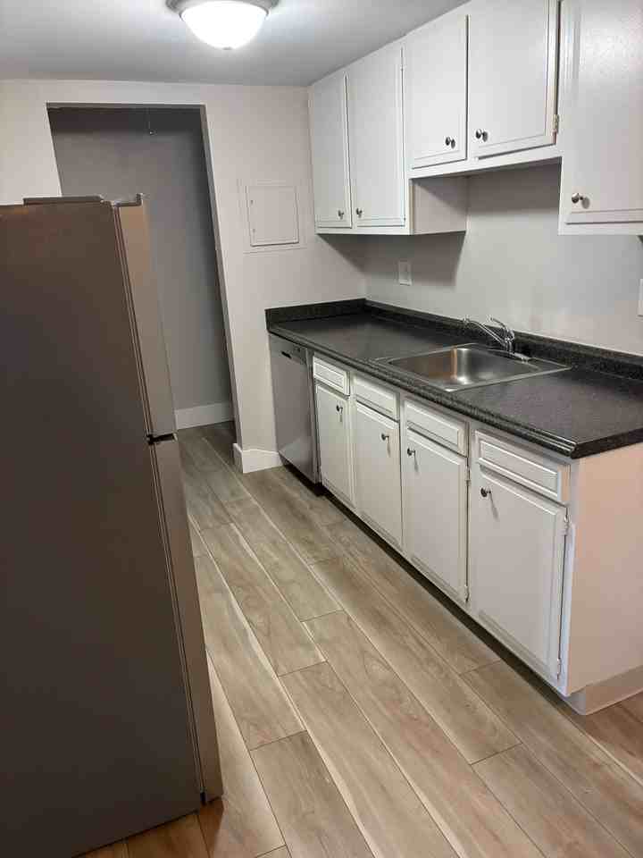 Trenton Place Apartments - Photo 4 of 50