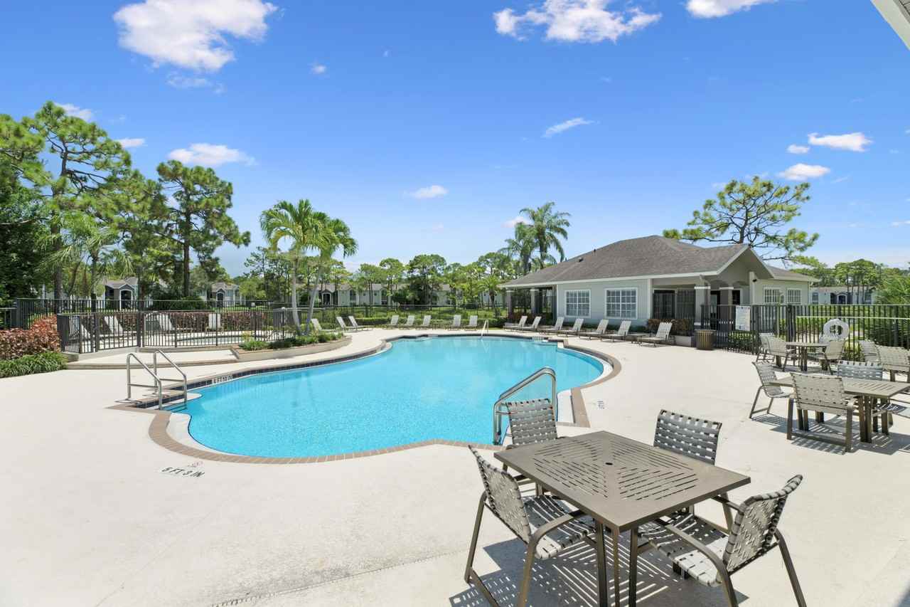 Worthington Apartments - Photo 3 of 19