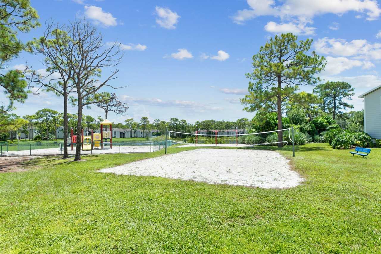 Worthington Apartments - Photo 6 of 19