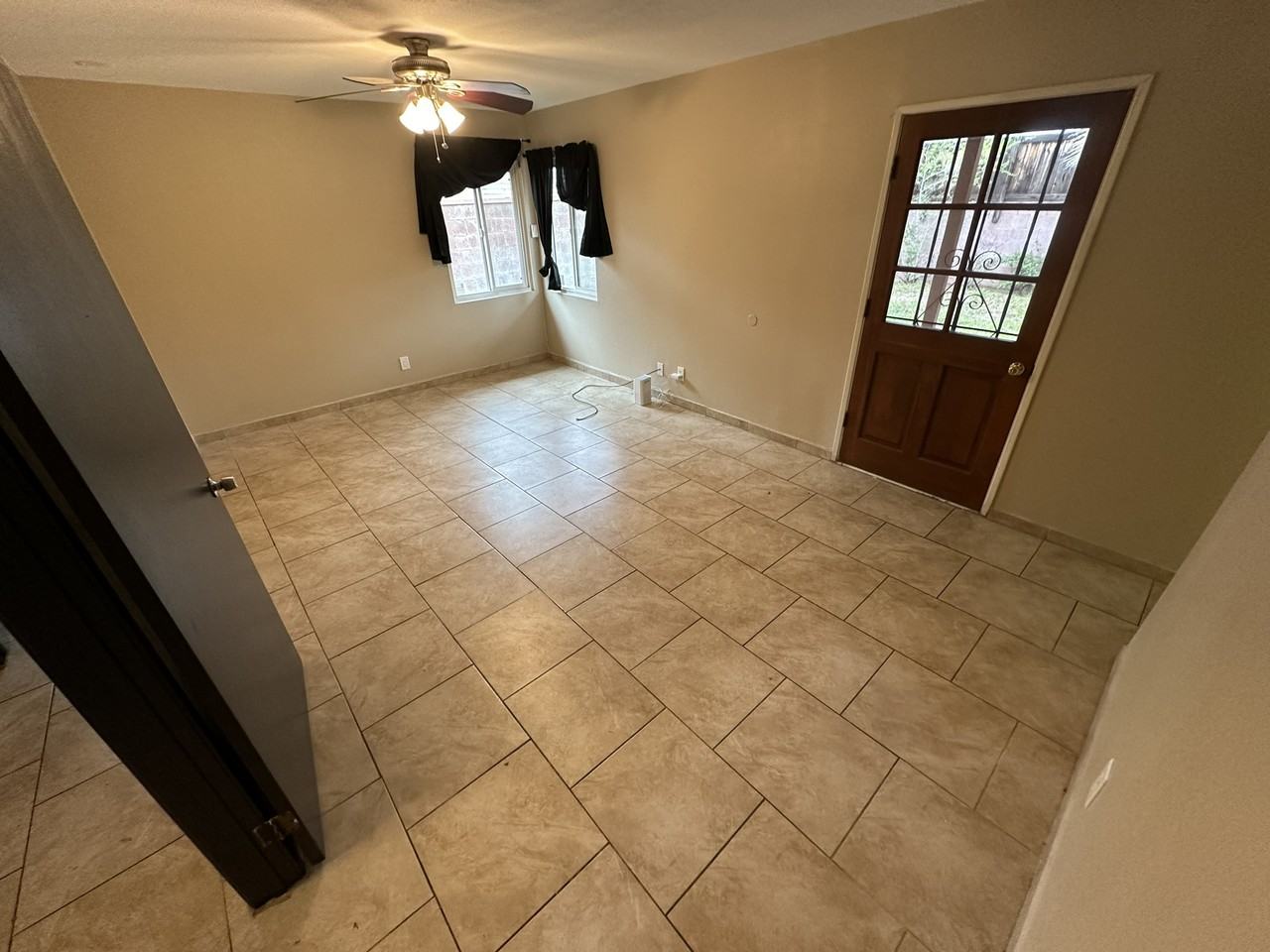 45456 Foxton Ave - Photo 5 of 26