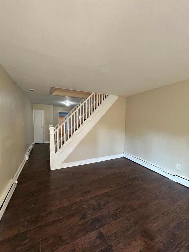 102 E Federal St - Photo 2 of 18