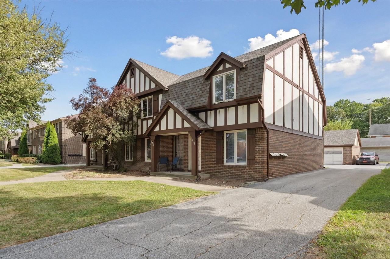 5427 Glenridge Dr - Photo 2 of 31