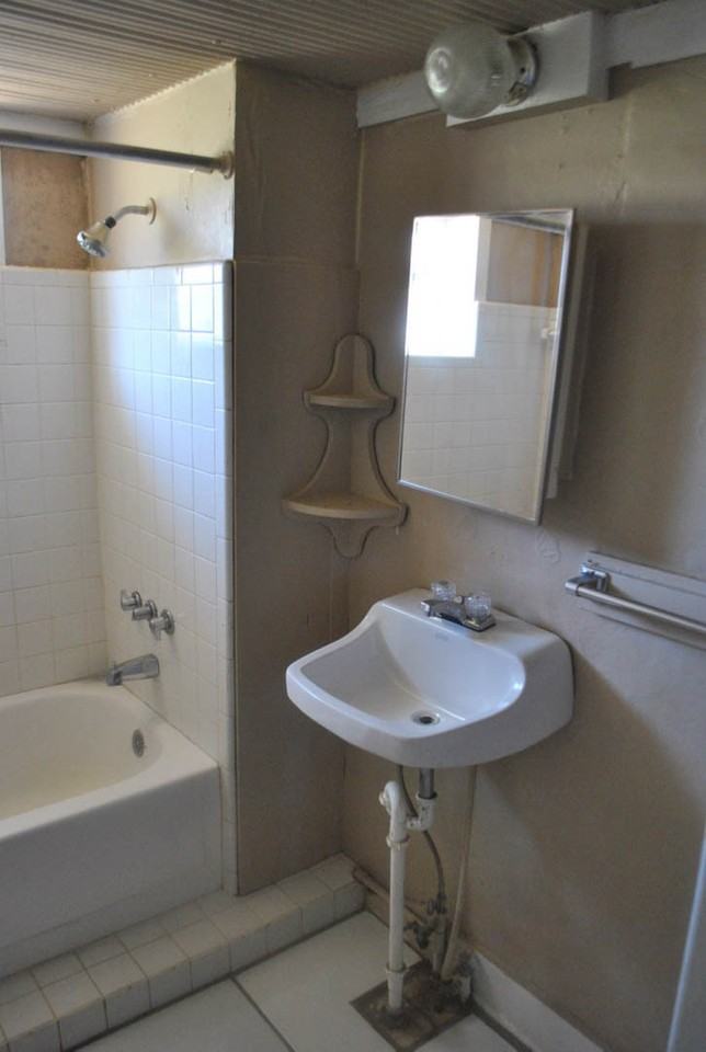 706 2nd St Ne - Photo 3 of 5