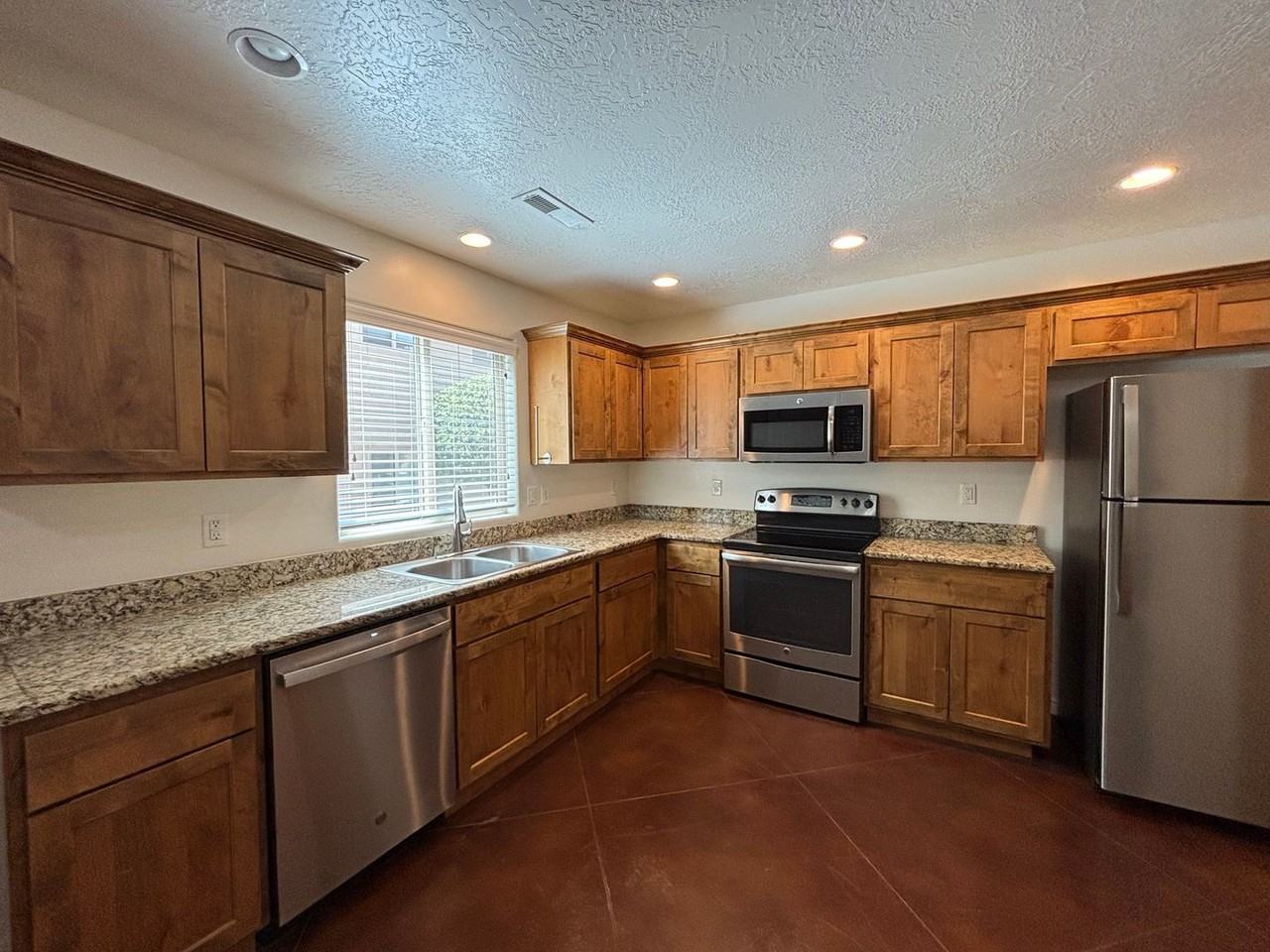 2801 E 450 N #364 - Photo 2 of 30