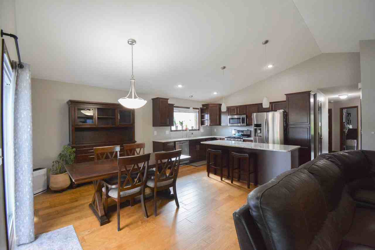 5623 October Rd Nw - Photo 4 of 25