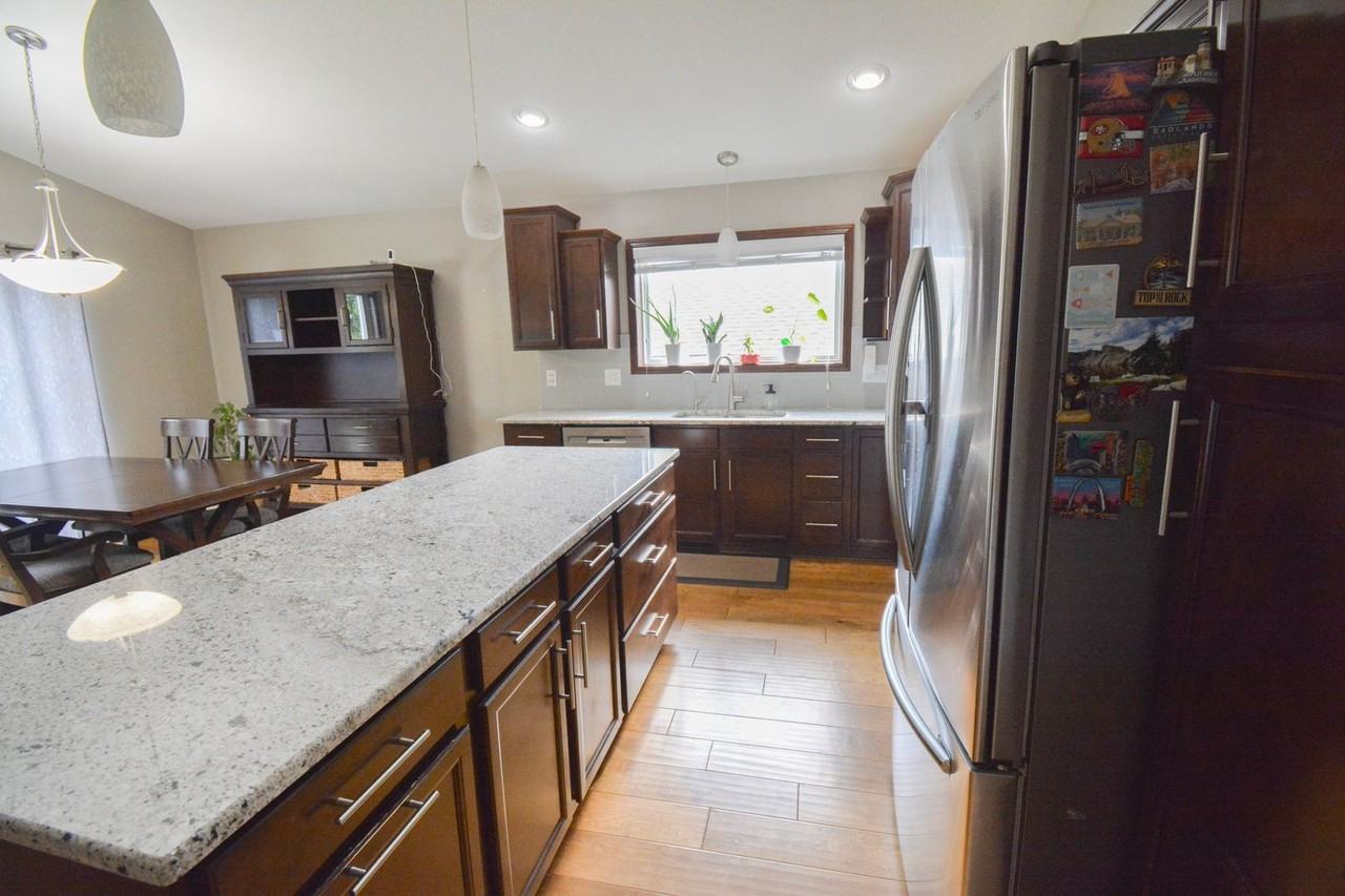 5623 October Rd Nw - Photo 5 of 25