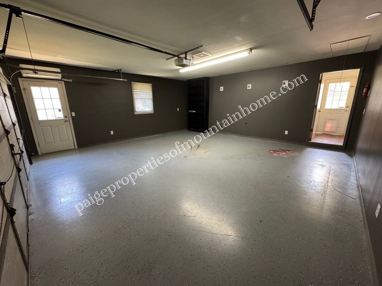 307 Leatherwood Dr - Photo 3 of 28