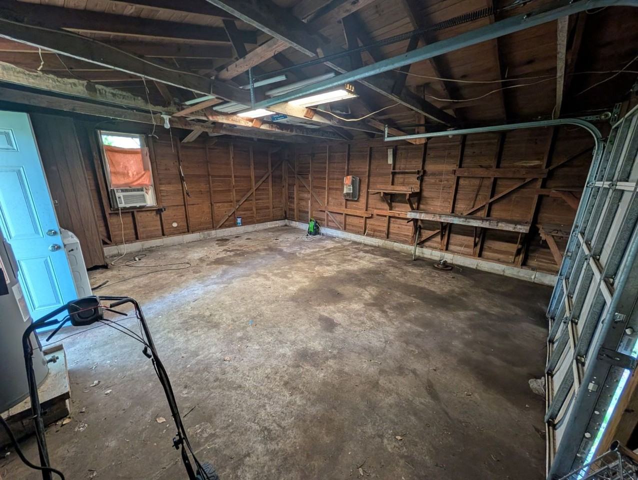 849 Superior St - Photo 4 of 10