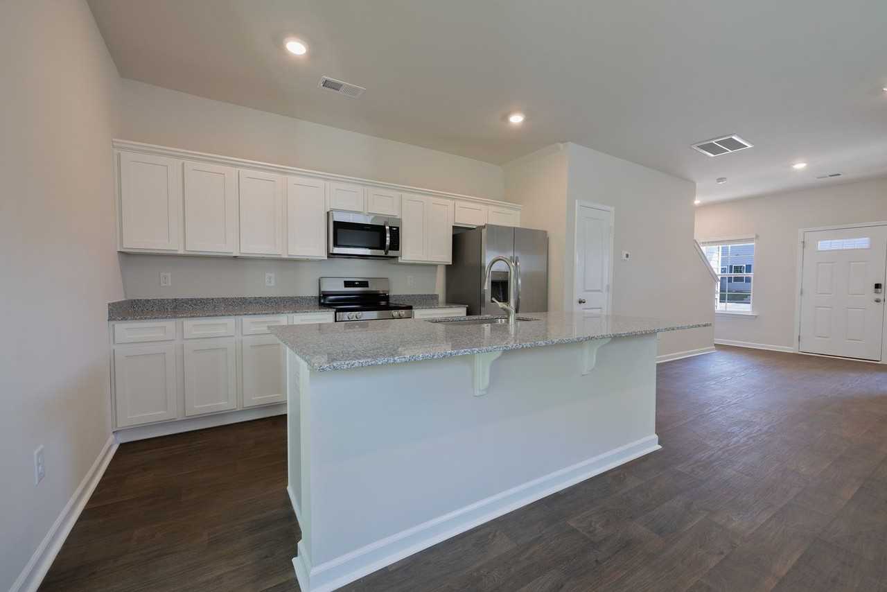 111 Pendleton Place Way - Photo 3 of 21