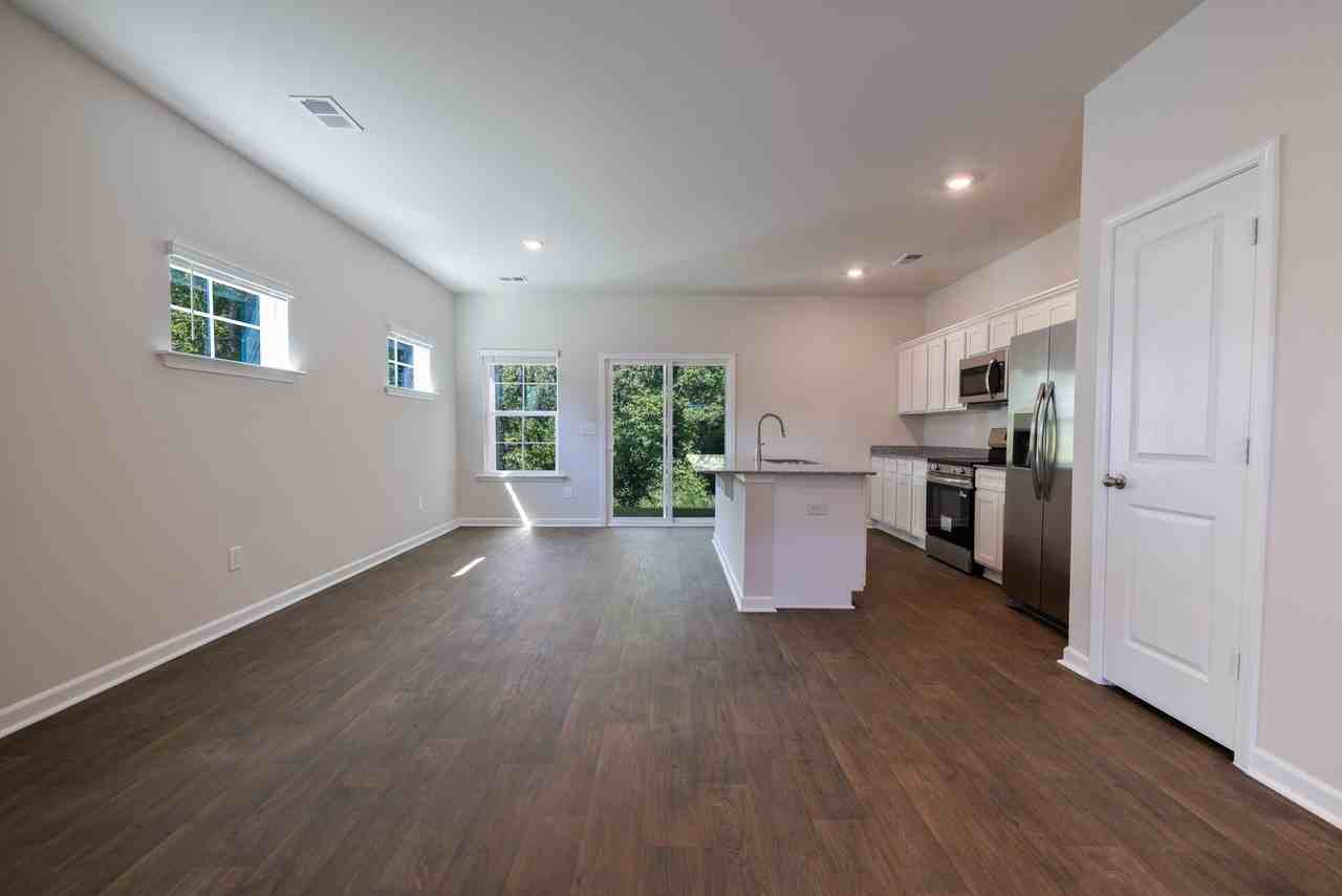 111 Pendleton Place Way - Photo 4 of 21