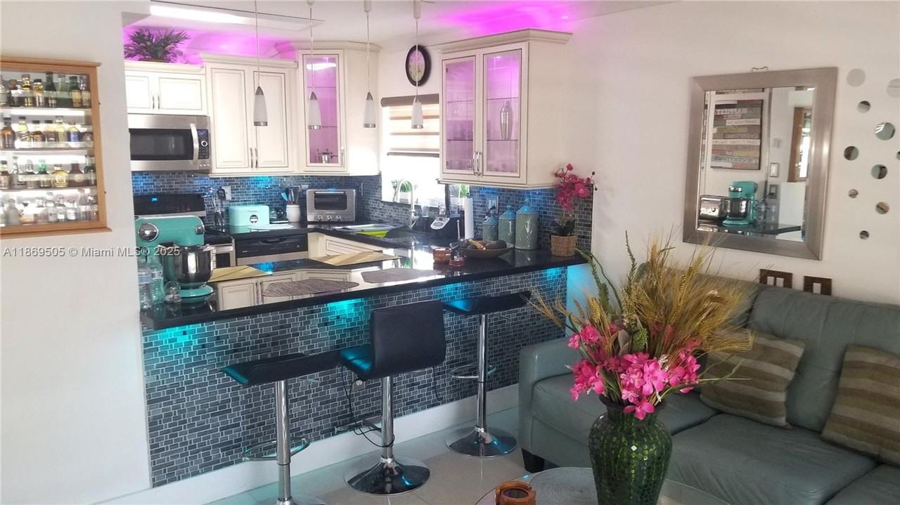 14033 Sw 166th St - Photo 2 of 14