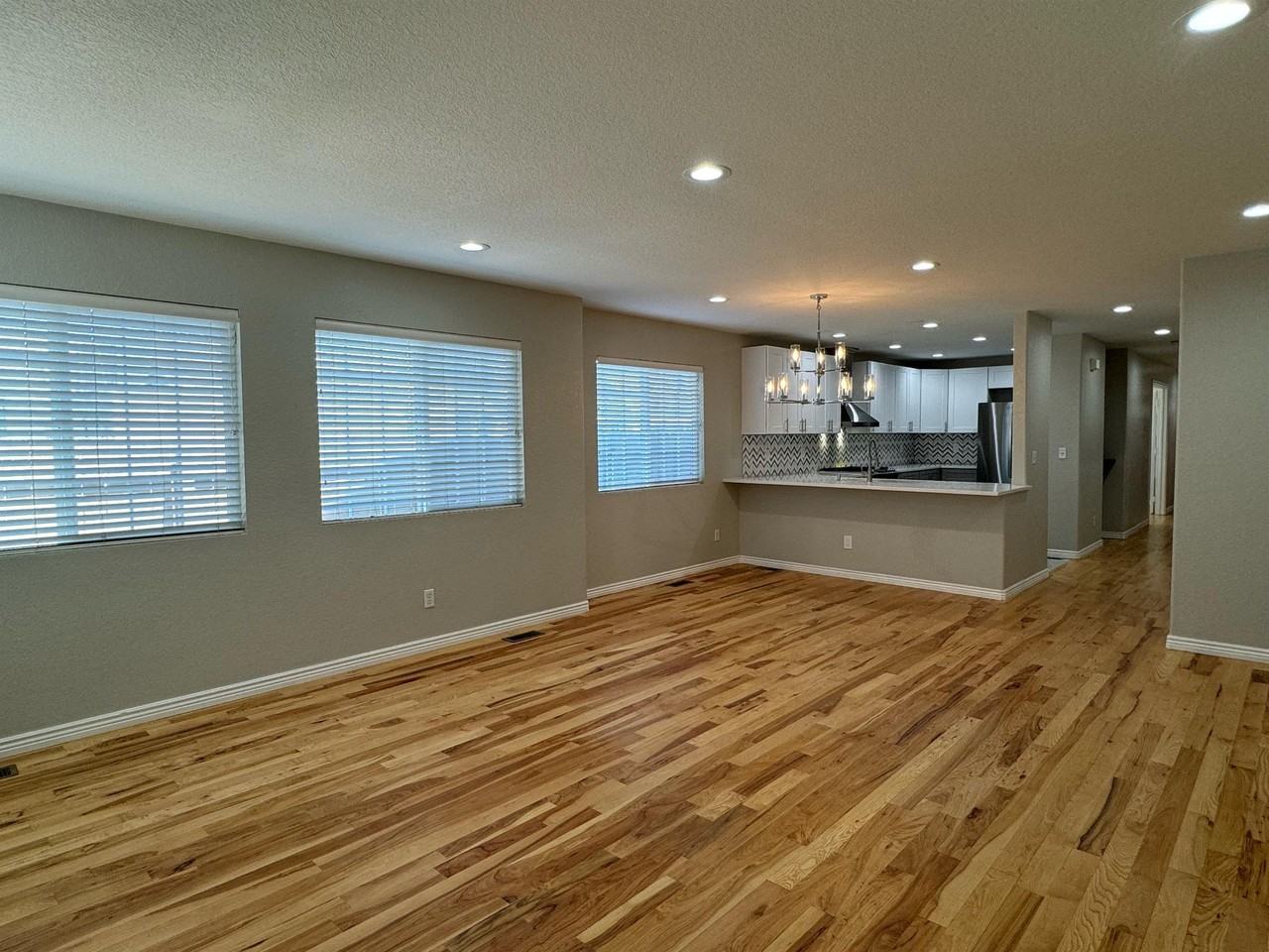 135 Galapago St - Photo 6 of 50