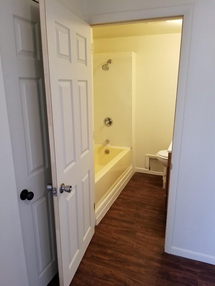 941 Archie Parrott Ln - Photo 3 of 17