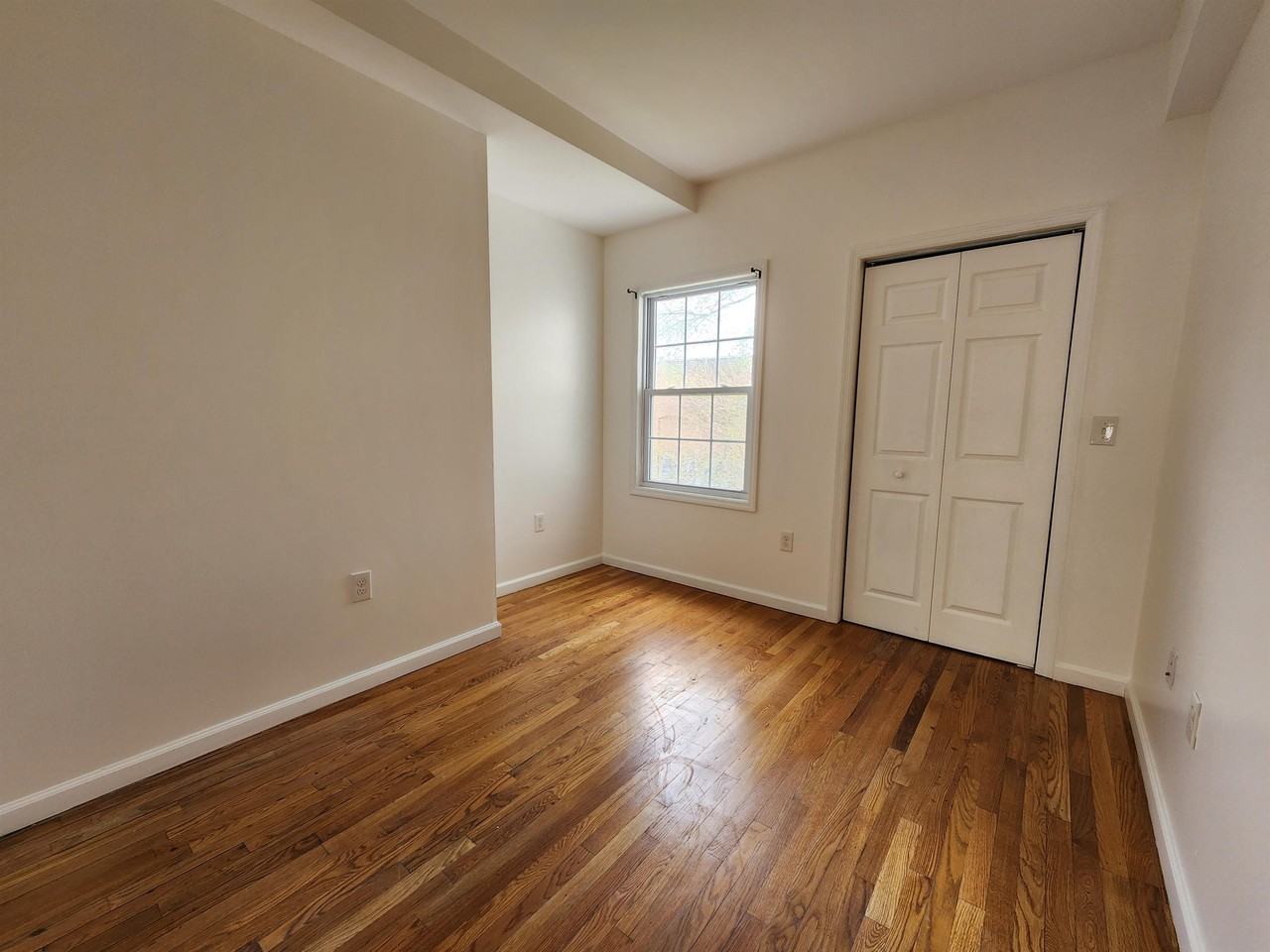 342 Randolph Ave #2 - Photo 3 of 7