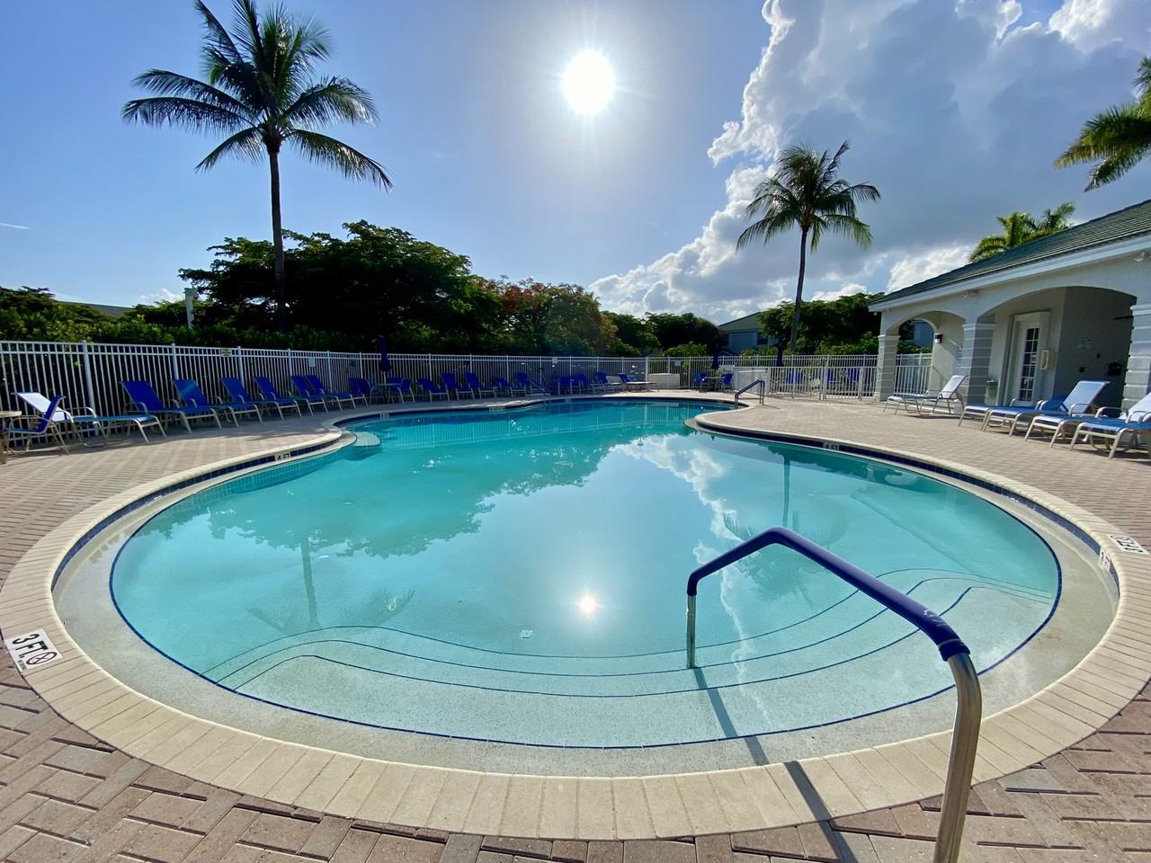 8151 Pacific Beach Dr #1 - Photo 2 of 28