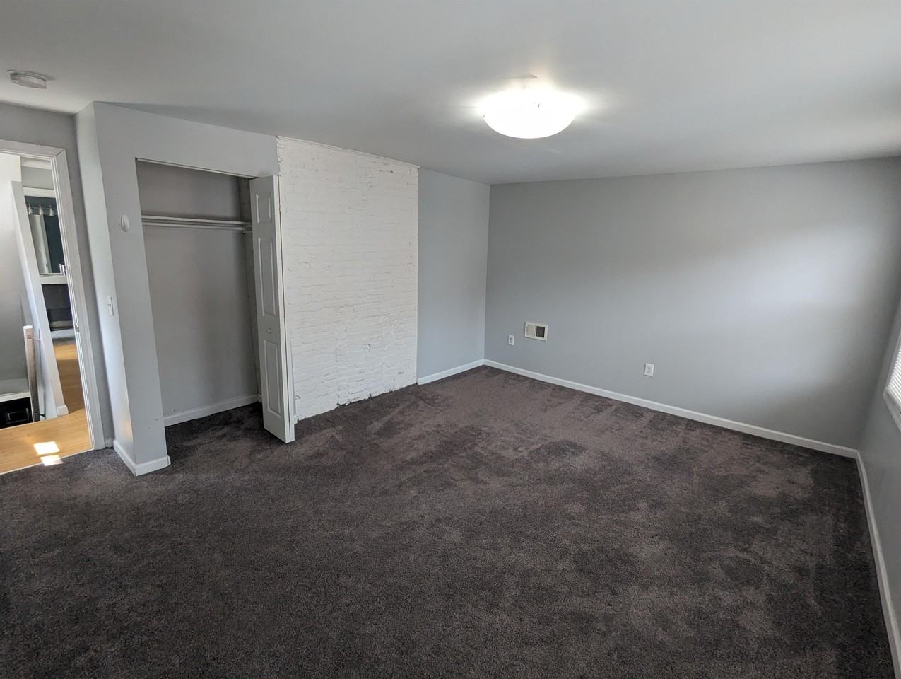 1824 Fox Way - Photo 4 of 10