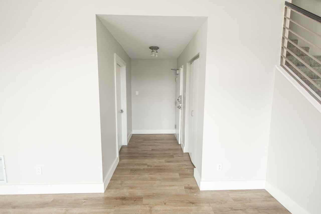 Omega - 252 N. Walnut St. - Photo 3 of 11