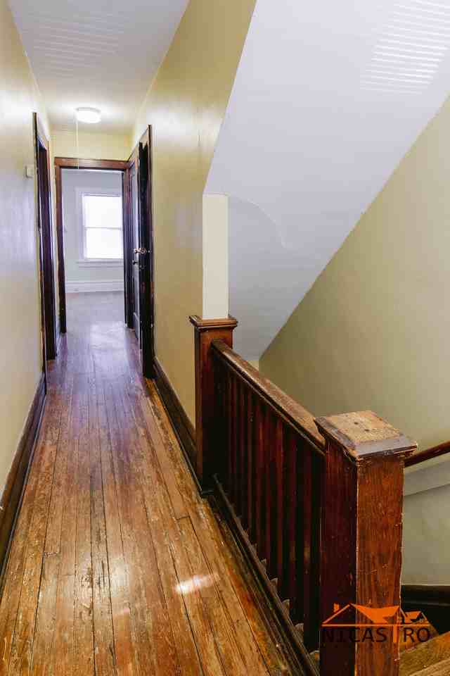 1640 Indianola Ave - Photo 6 of 50