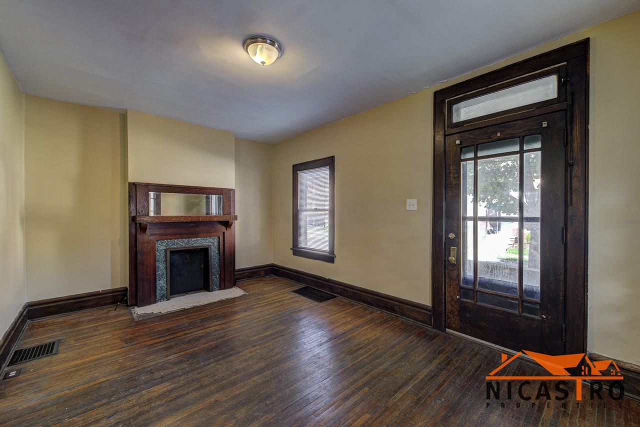 1640 Indianola Ave - Photo 2 of 50