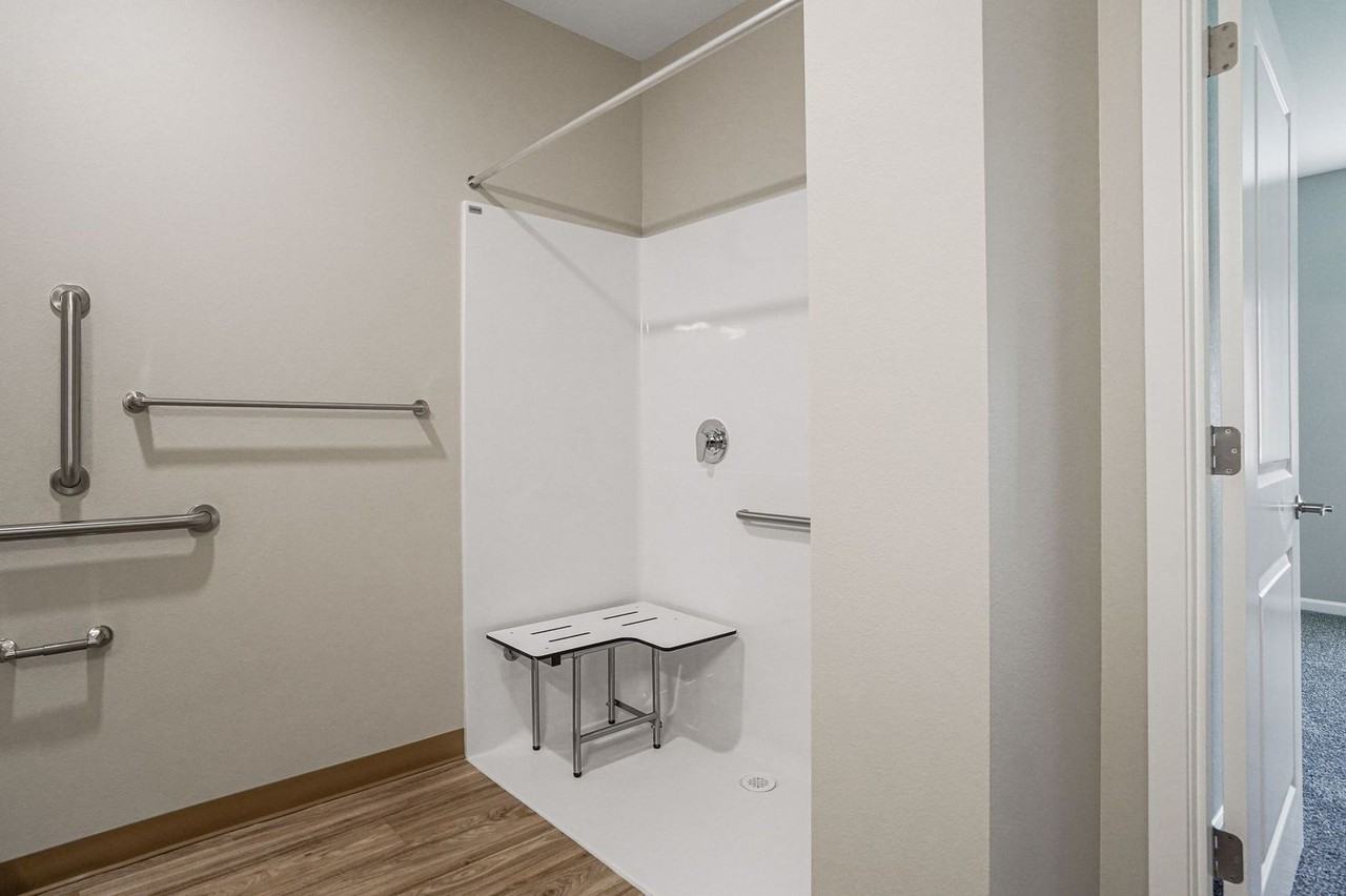 Spring Woods Apartments - Photo 4 of 50