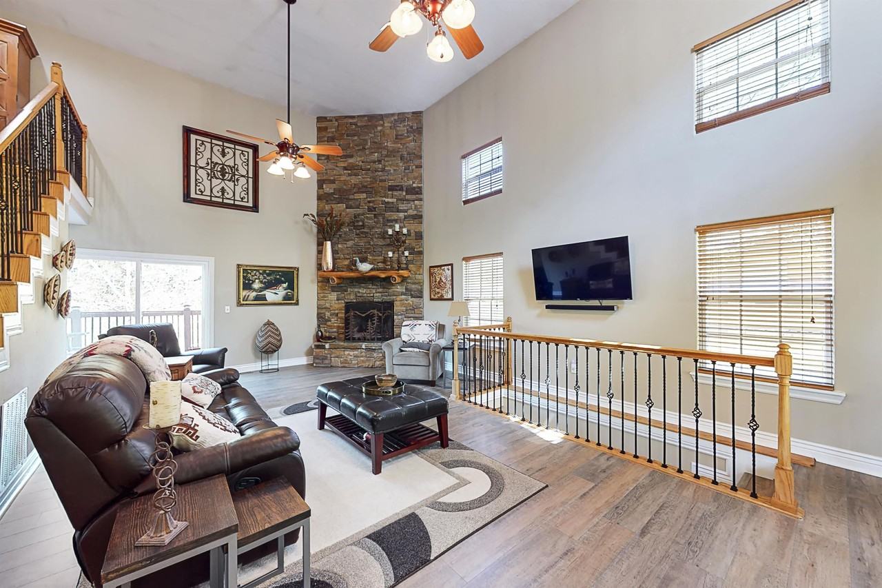 721 Shore Rd - Photo 6 of 43