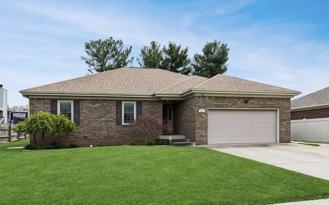 7424 Crawfordshire Ln - Photo 1 of 1