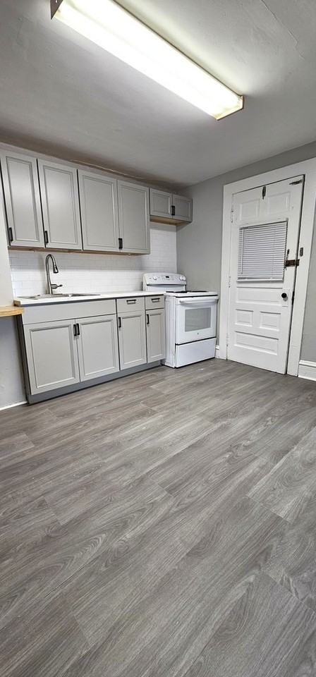 540 Saint Paul St - Photo 2 of 28