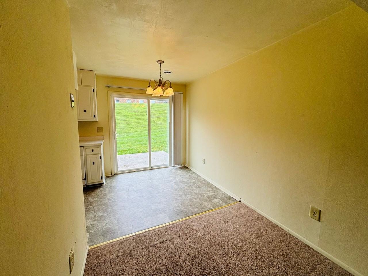 325 New Kent Rd - Photo 7 of 18