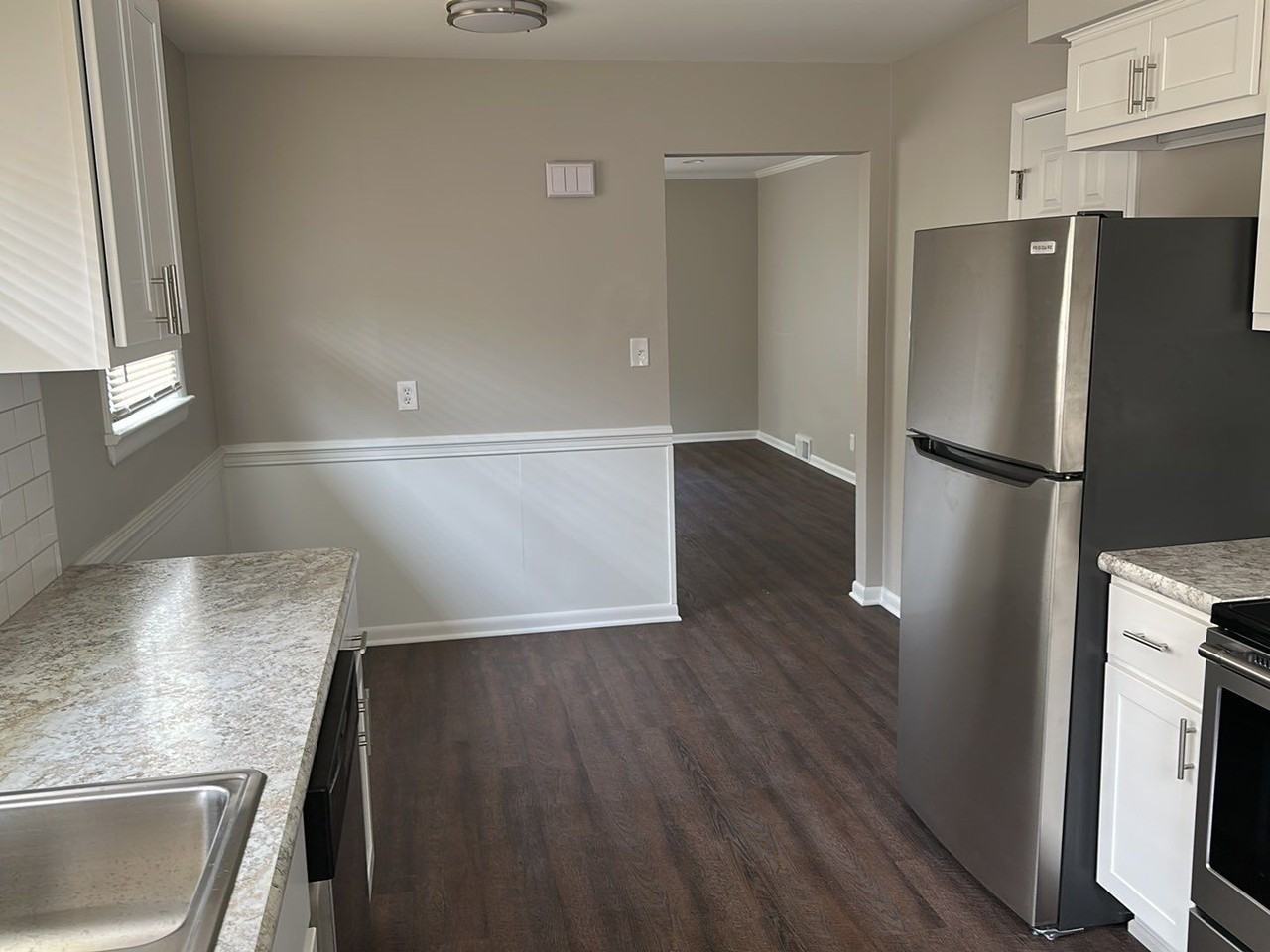 335 Avery St - Photo 7 of 50