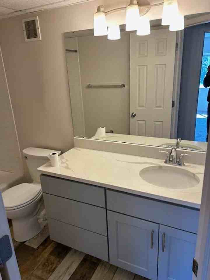 Carriage House Apartments - Photo 4 of 15