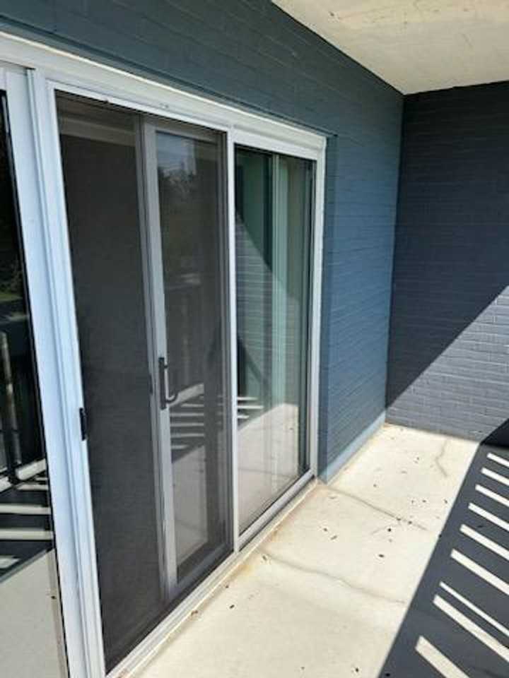 Carriage House Apartments - Photo 4 of 5